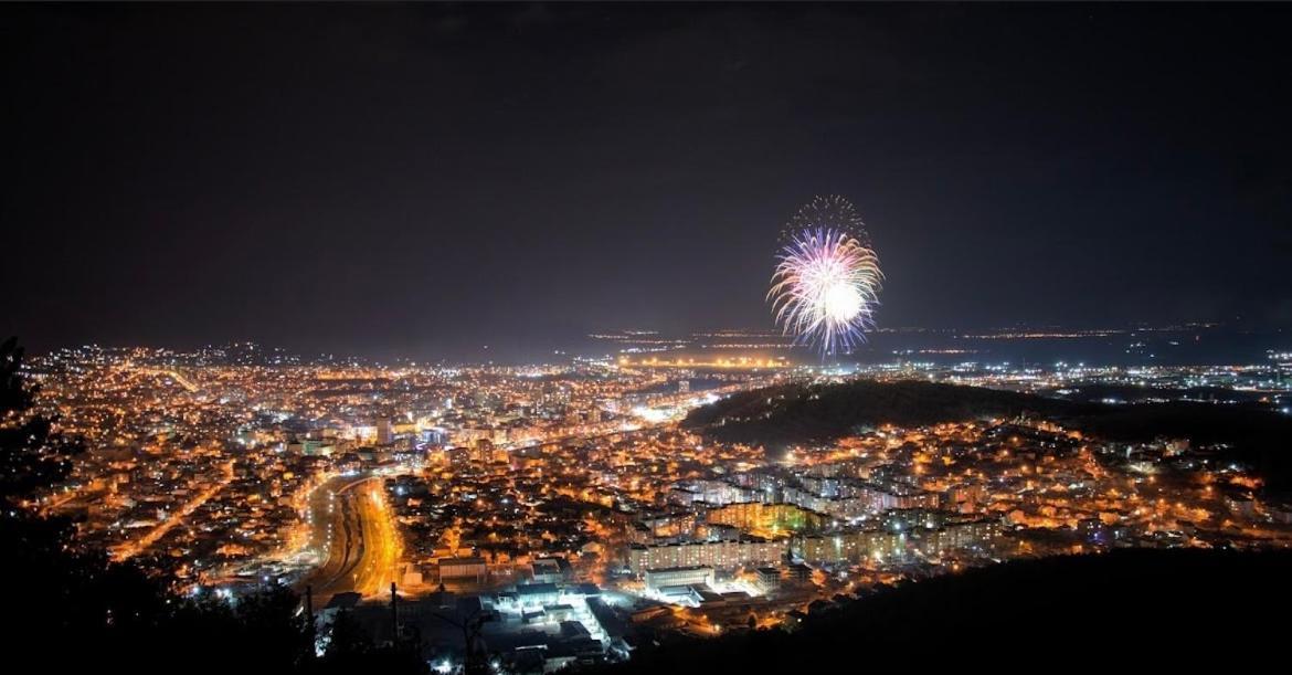 Hotel Kredo Sliven Екстер'єр фото