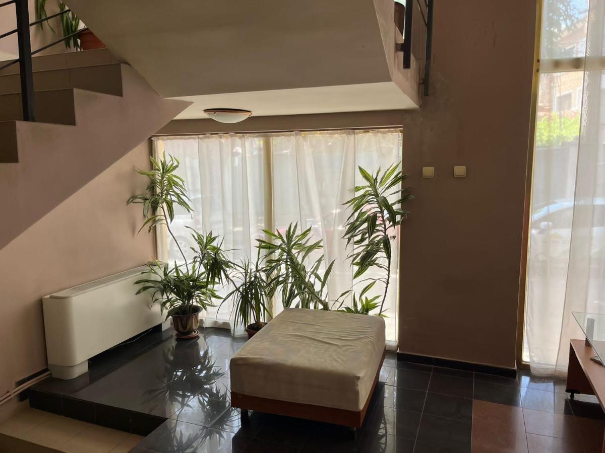 Hotel Kredo Sliven Екстер'єр фото