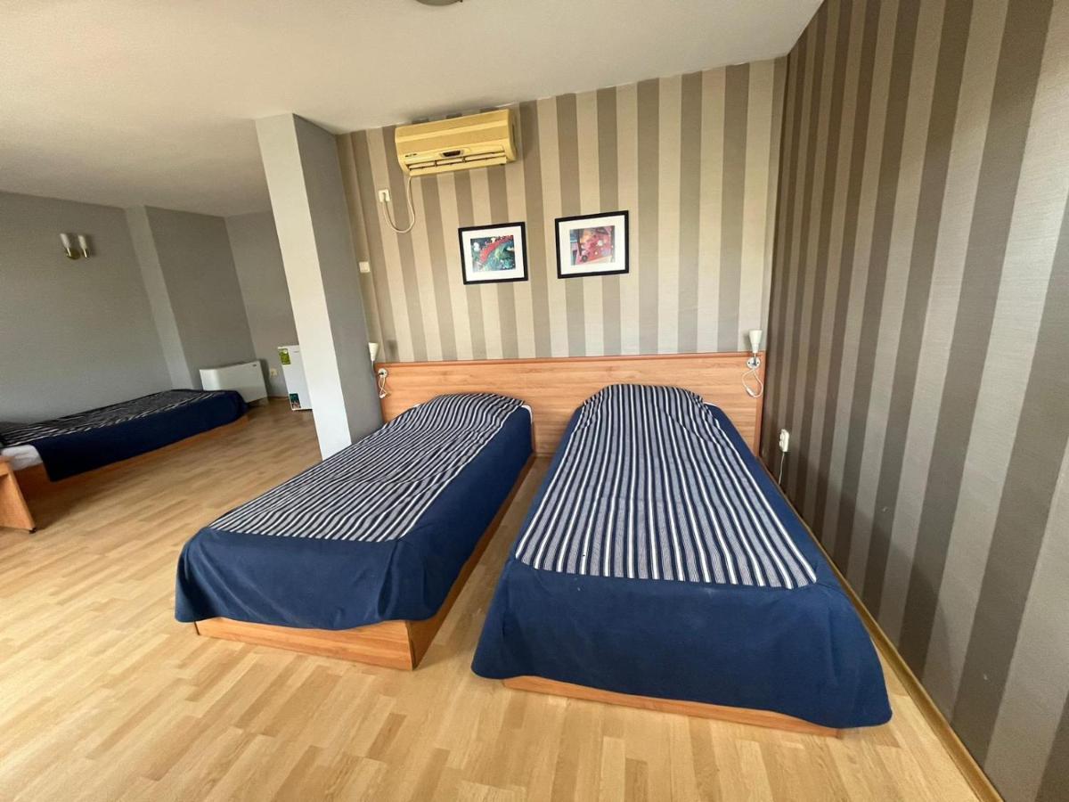 Hotel Kredo Sliven Екстер'єр фото