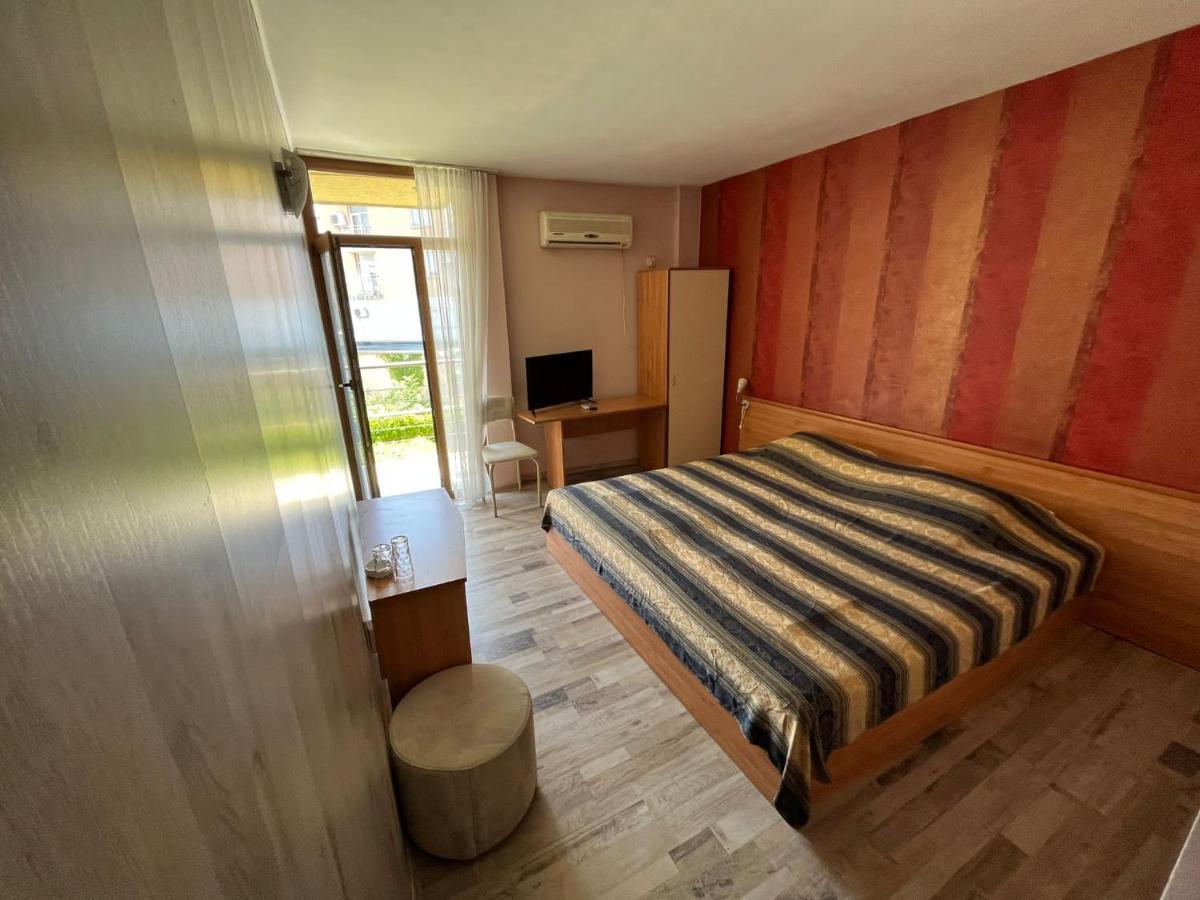 Hotel Kredo Sliven Екстер'єр фото