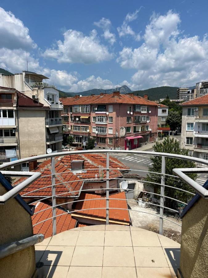 Hotel Kredo Sliven Екстер'єр фото
